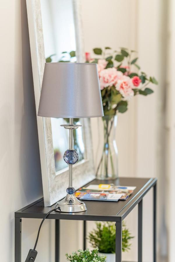 Milano Design Apartment City Center With Ac Budapest Luaran gambar